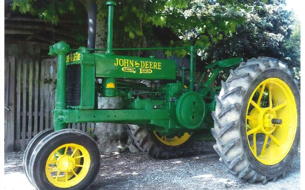 Défilé des vieux tracteurs